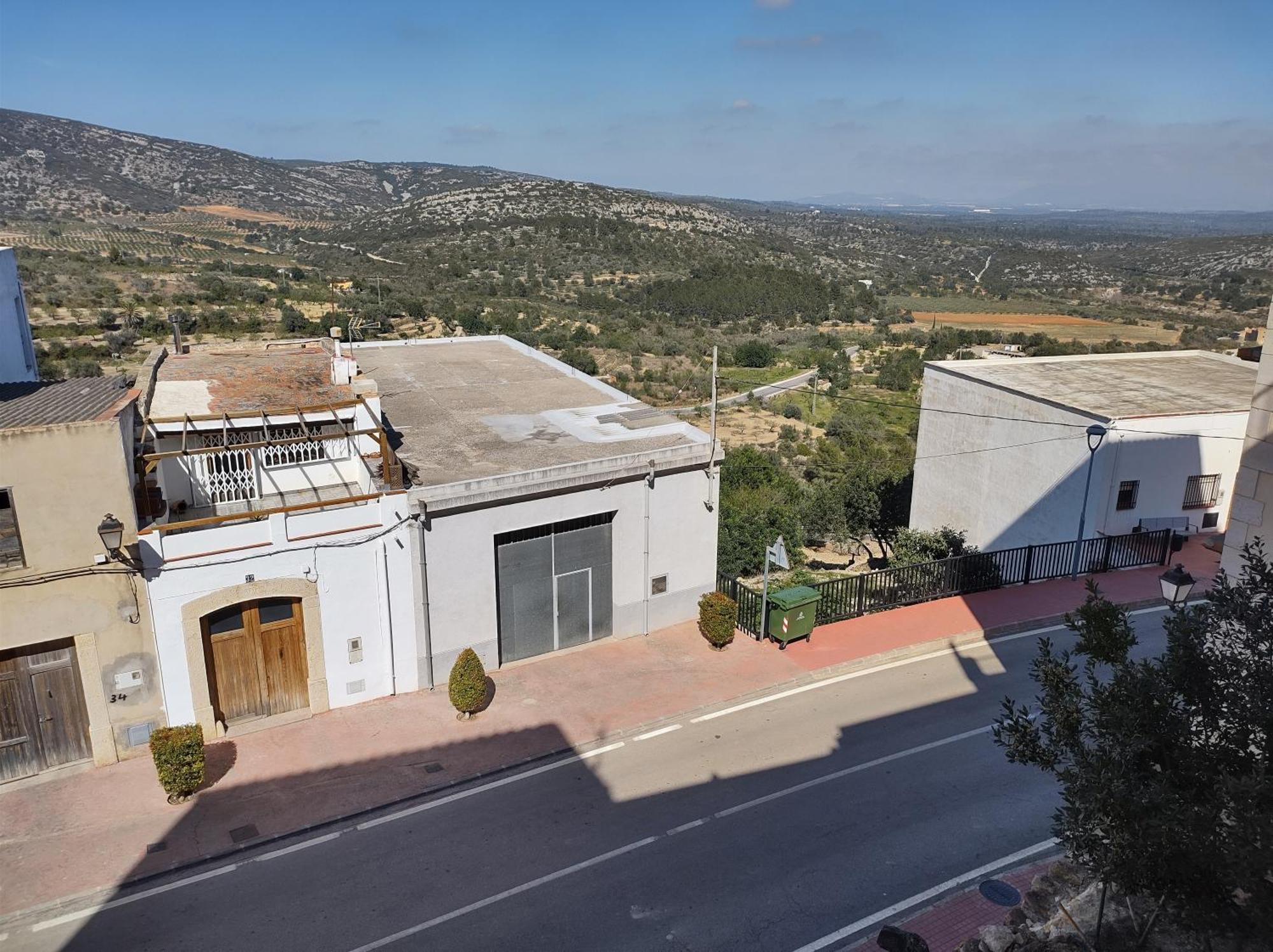 Tranquil And Spacious Townhouse In Historical And Picturesque Cervera Del Maestre Екстер'єр фото