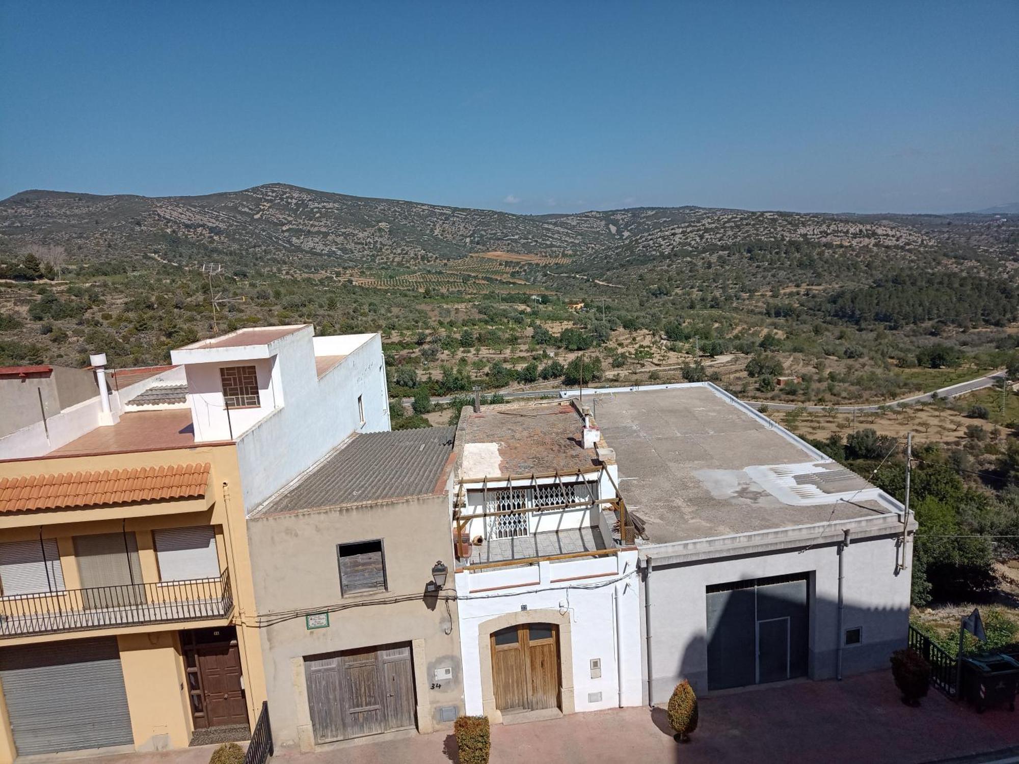 Tranquil And Spacious Townhouse In Historical And Picturesque Cervera Del Maestre Екстер'єр фото